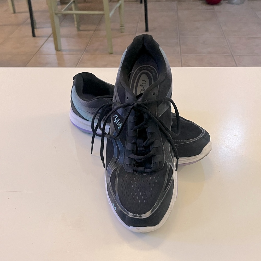 Ryka Arch Support Women’s Athletic Tennis Shoes size 9.5